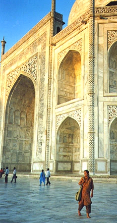 The Taj Mahal with The Energy Enhancement Meditation Course 