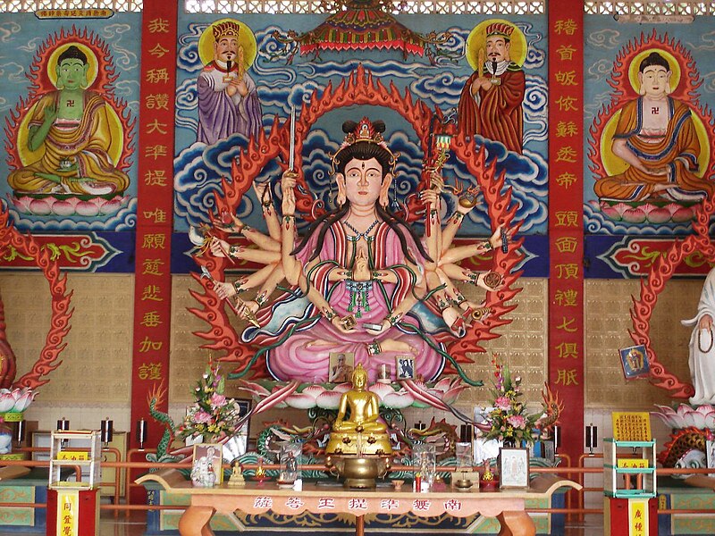 File:Cundi Bodhisattva, flanked by devas.jpg