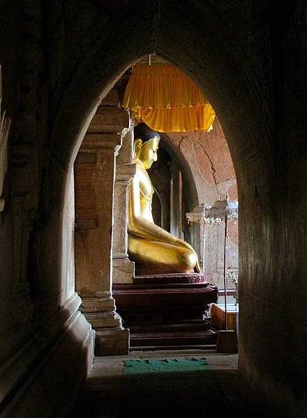 File:Buddha (23687955392).jpg