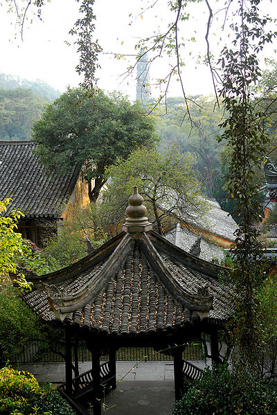 File:Guoqingsi001r.jpg