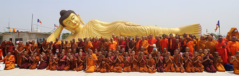 File:Indian Biggest 100 Feet Recline Buddha Statue.jpg