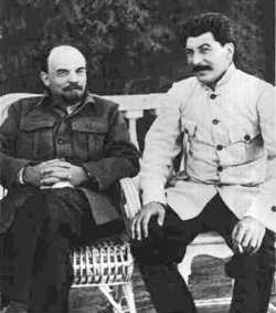Lenin_and_Stalin_1922.jpg